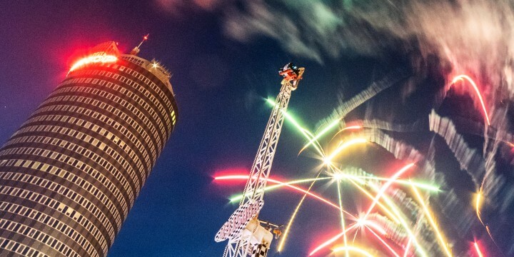 Feuerwerk am Jentower