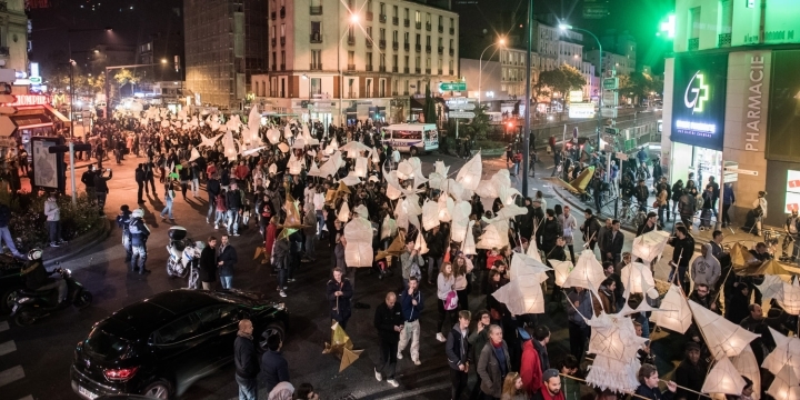 Eröffnungsveranstaltung: Laternenparade mit "Les Poussières"